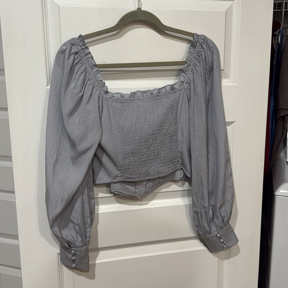 Astr Amber Puff Sleeve Smocked Blouse NWT - Picture 5 of 7